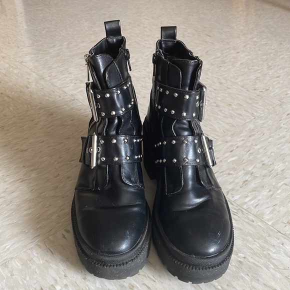 Faux leather boots from Stradivarius - Picture 4 of 4